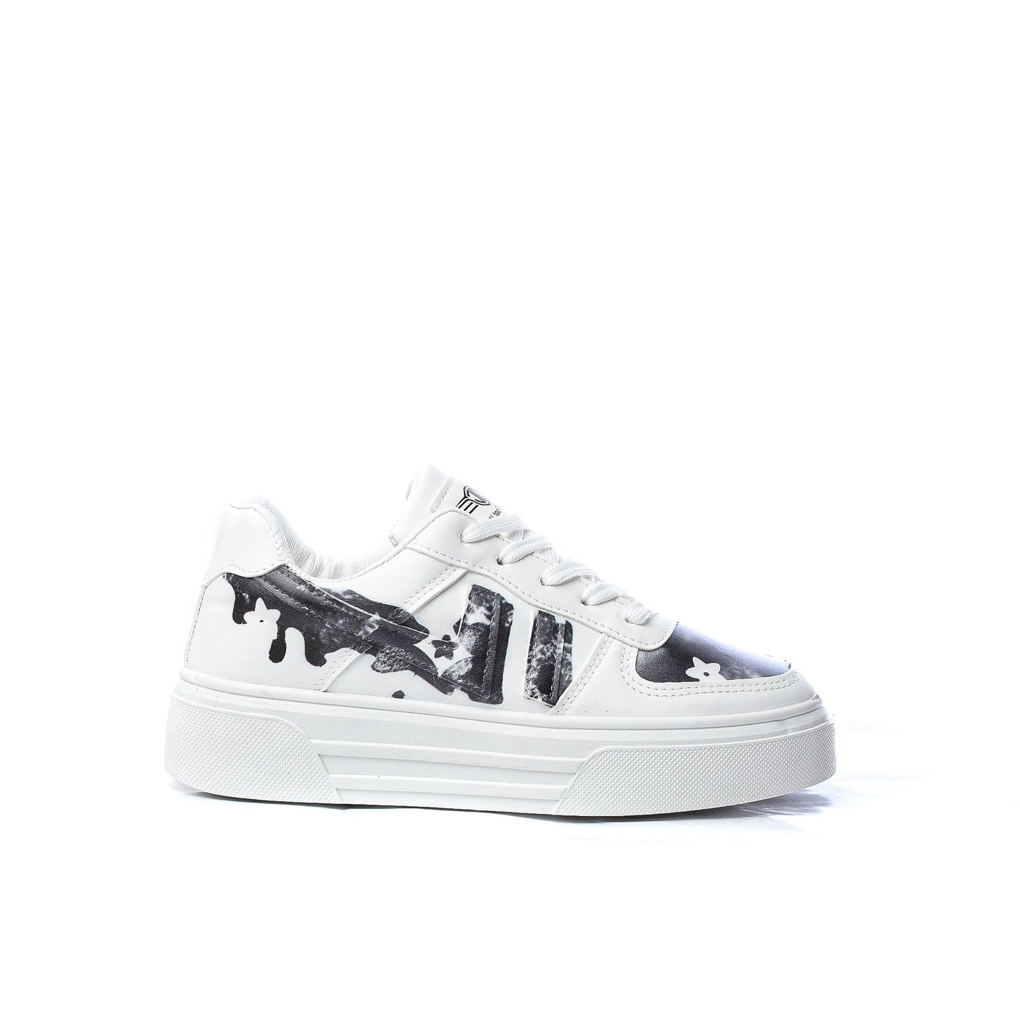 Flat Sneakers , Exported Materials, Made From Flexible Leather For Women