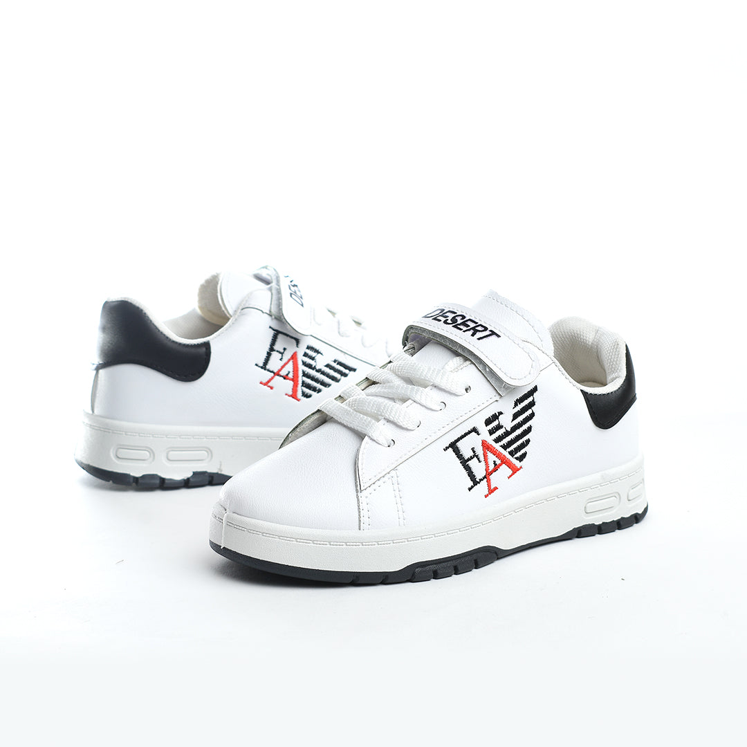 Fashion Velcro Flat Sneaker For Kids
