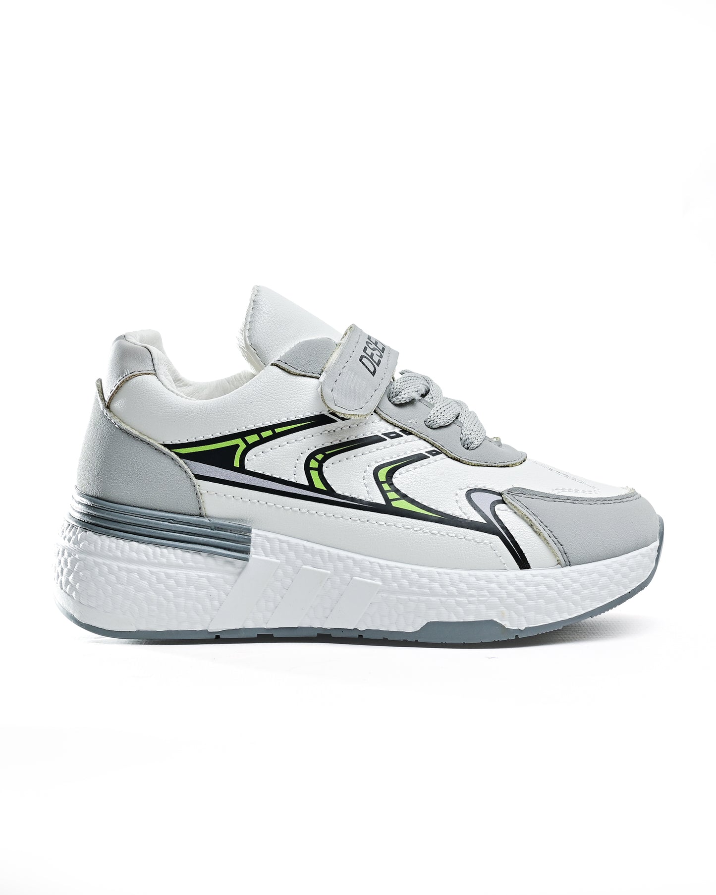 5870 - Sportive Sneaker , Exported material , Lether For Kids