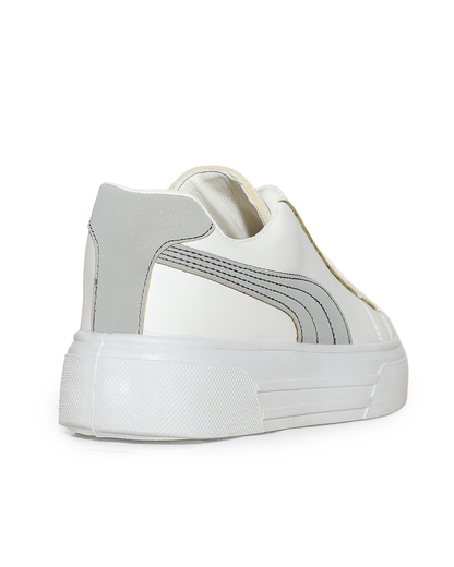 كوتشي فلات ابيض بكعب ملون حريمي