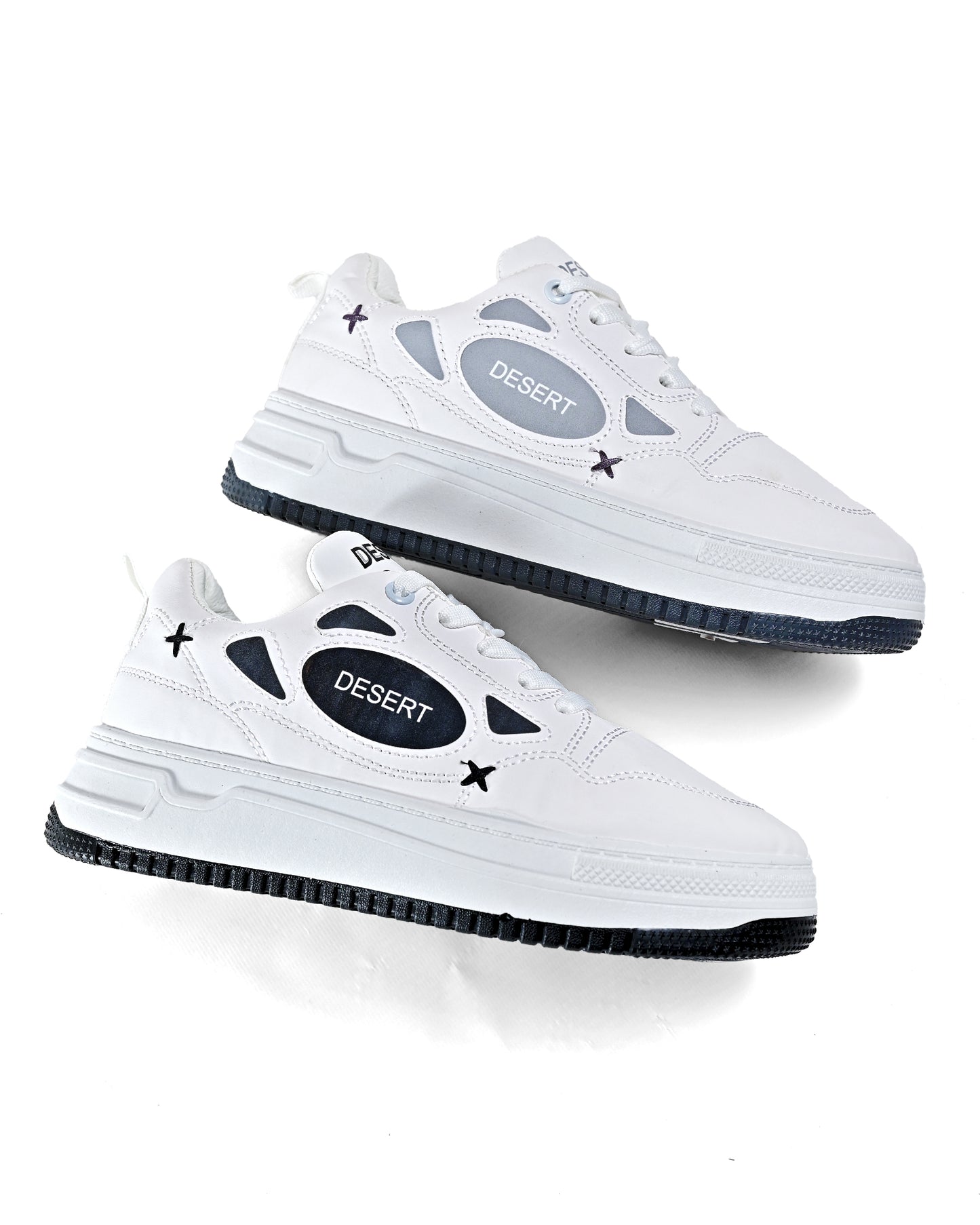 638/1 - Fashion flat sole sneaker for women