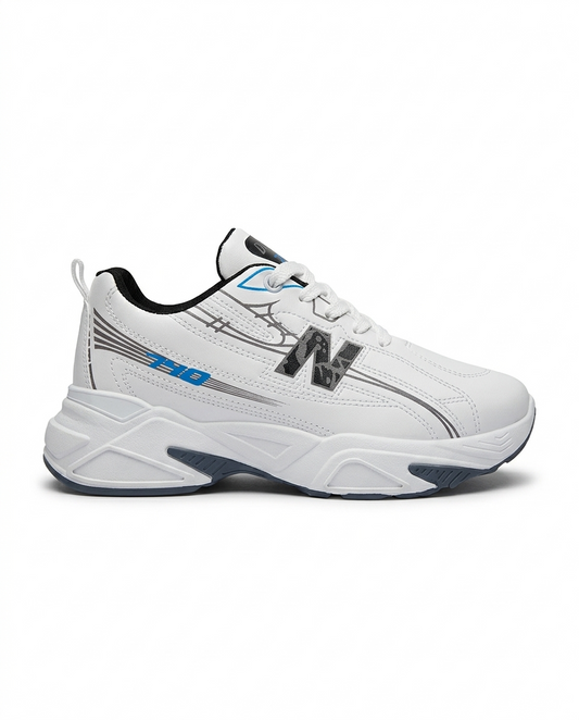 كوتشي فاشون حريمي جلد بنعل عريض