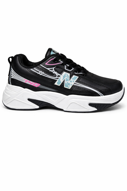 كوتشي فاشون حريمي جلد بنعل عريض