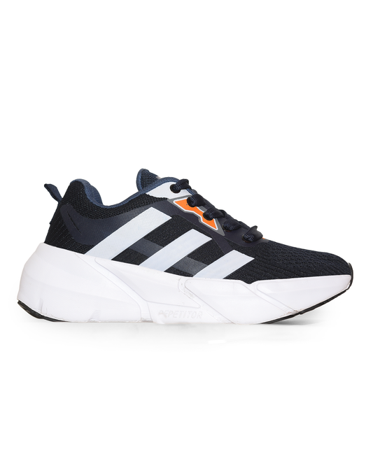 Sportive light-weight sneaekrs from knit textile for men