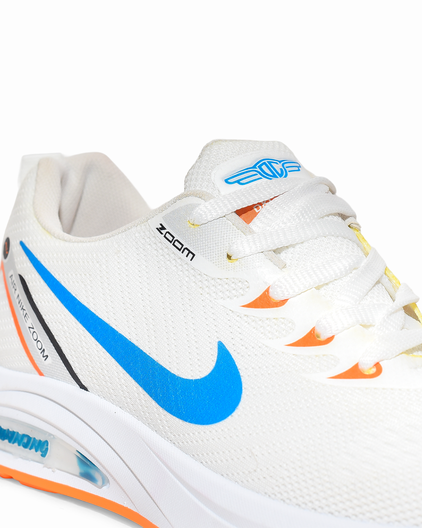 كوتشي رياضي رجالي تريكو 